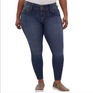 Torrid | SUPER STRETCH MEDIUM WASH JEGGING